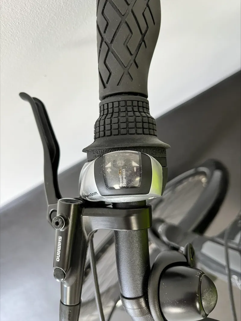 EX DEMO Trek Verve+ 1 Lowstep 400wh Electric Hybrid Bike Medium 2023 in Grey-2